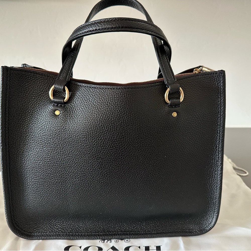 Coach Tyler Carryall 28 - EUC - Picture 3 of 11